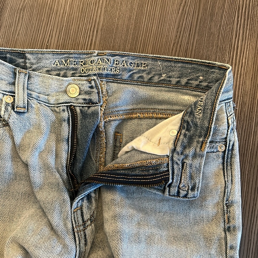 AE Mom jeans - Picture 2 of 3